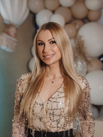 Нина Шубравская