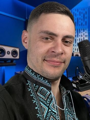 Владислав Лобач